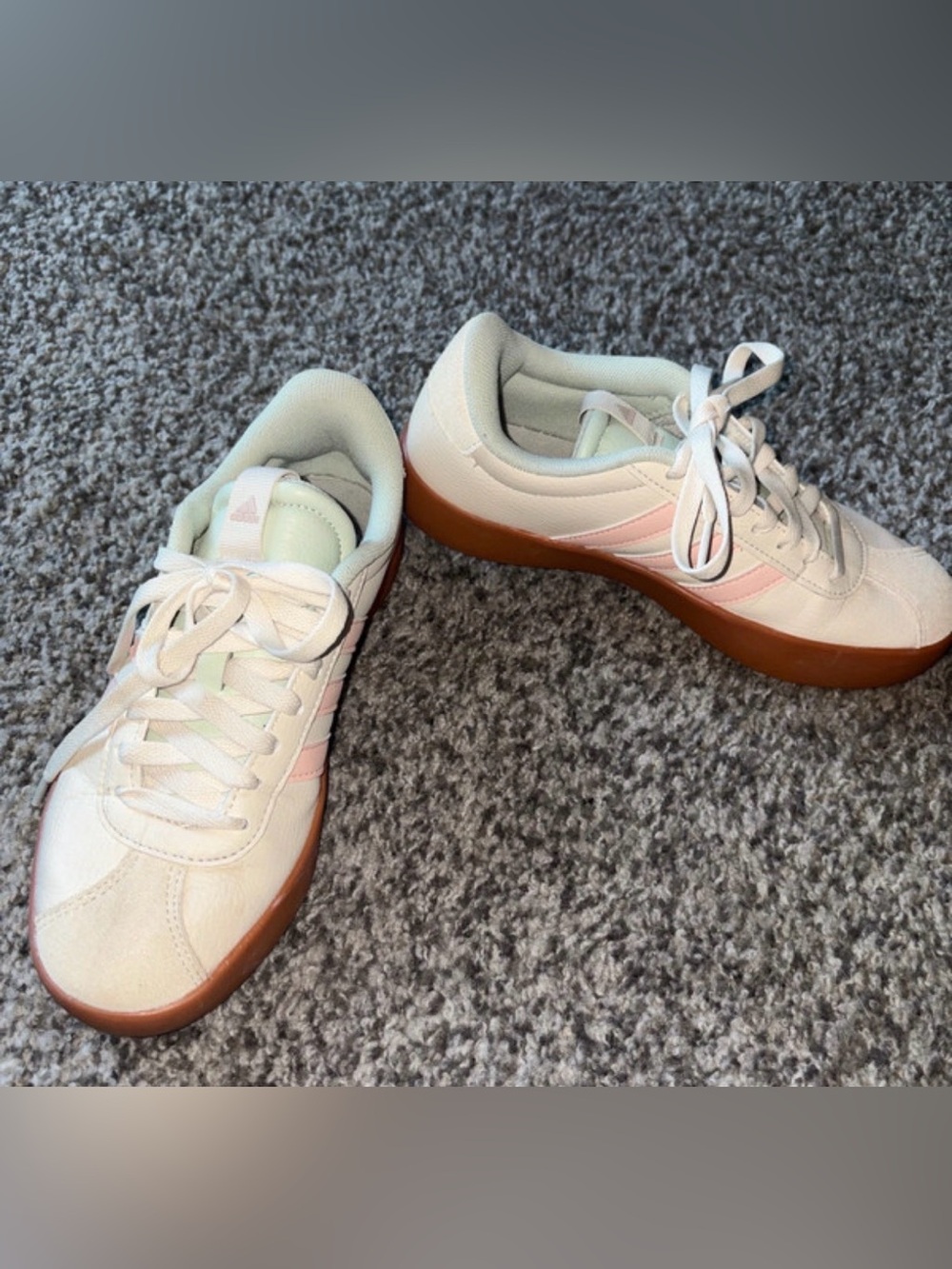 adidas Women's White and Light Pink Sneakers with Gum Sole